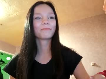 Di27032006 Chaturbate stream image from December 21, 2024