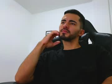 Alejandroo_7 Chaturbate stream image from December 21, 2024