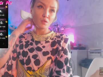 Daddymoongirl Chaturbate stream image from December 21, 2024