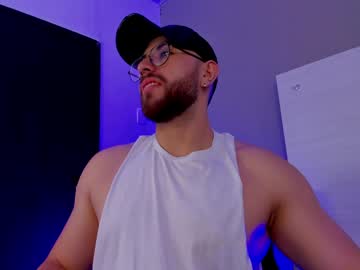 Maximo_Wolff Chaturbate stream image from December 21, 2024