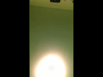 Slippery911 Chaturbate stream image from December 21, 2024