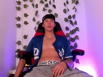 A_P_O_L_Oo Chaturbate stream image from December 21, 2024