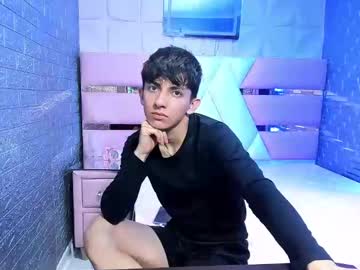 Blueestar03 Chaturbate stream image from December 21, 2024