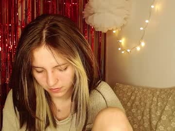 Cherry_Bomb969 Chaturbate stream image from December 21, 2024