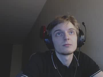 Gasturfahe Chaturbate stream image from December 21, 2024