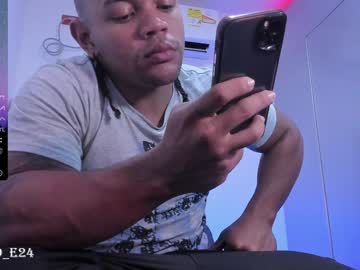 Juande_24 Chaturbate stream image from December 21, 2024