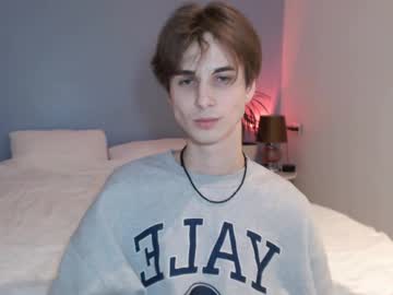 Lucacharm Chaturbate stream image from December 21, 2024