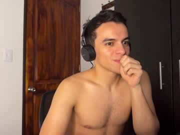 Max_Lancaster Chaturbate stream image from December 21, 2024