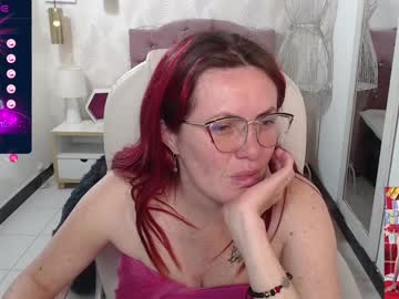 Caroliinhe_ Chaturbate stream image from December 21, 2024
