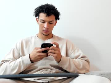 Dominick_Star Chaturbate stream image from December 21, 2024