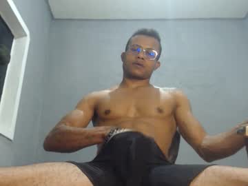 Ian_Tuner Chaturbate stream image from December 21, 2024