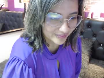Pandoracherry Chaturbate stream image from December 21, 2024