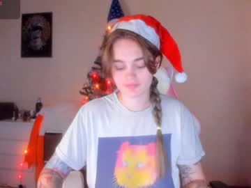 Annaroading Chaturbate stream image from December 21, 2024