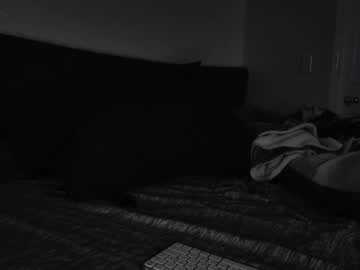C2cmee Chaturbate stream image from December 21, 2024
