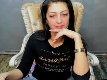 Divinafrodita Chaturbate stream image from December 21, 2024