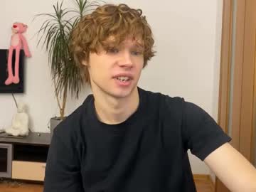 Eitanhere Chaturbate stream image from December 21, 2024