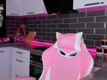 Emmavictori Chaturbate stream image from December 21, 2024