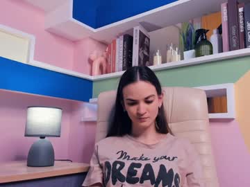 Intoursoui Chaturbate stream image from December 21, 2024