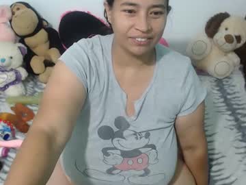 Pareja_Explosivasexx Chaturbate stream image from December 21, 2024