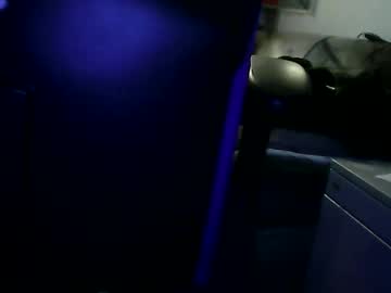 Willamsx Chaturbate stream image from December 21, 2024