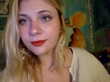 Paisleyjade2 Chaturbate stream image from December 21, 2024