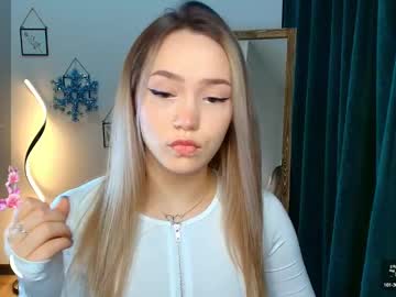 Hottease_Pvt Chaturbate stream image from December 21, 2024