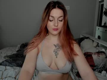 Mollymiks Chaturbate stream image from December 21, 2024
