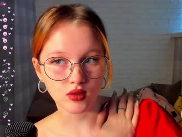 Motorsarah Chaturbate stream image from December 21, 2024