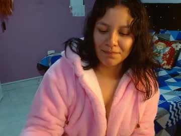 Sonialatin69 Chaturbate stream image from December 21, 2024