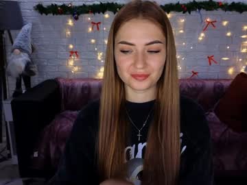 Adelyna_Bird Chaturbate stream image from December 21, 2024