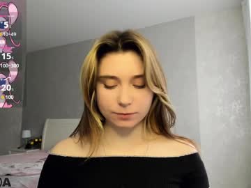 Sexymonicaa Chaturbate stream image from December 21, 2024