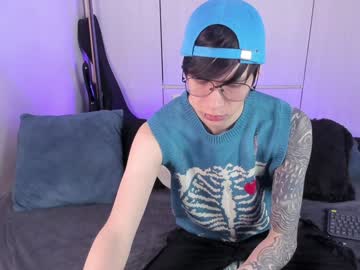 Andy_Twiink Chaturbate stream image from December 21, 2024