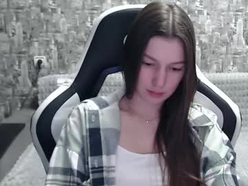 Honeyynancyy Chaturbate stream image from December 21, 2024