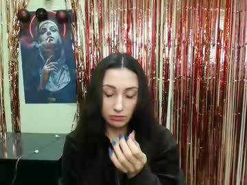 Yourqueen666 Chaturbate stream image from December 21, 2024