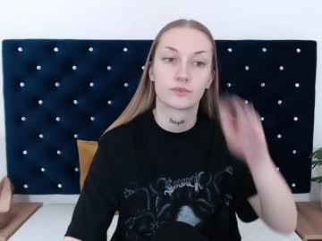 Alexabigheart Chaturbate stream image from December 21, 2024