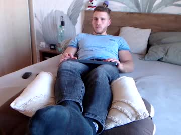 Hunterbridges Chaturbate stream image from December 21, 2024