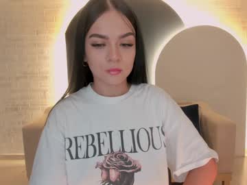 Lindseywoods Chaturbate stream image from December 21, 2024