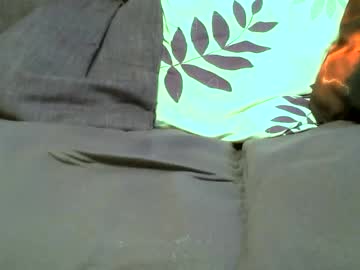 Lovetobenaked2 Chaturbate stream image from December 21, 2024