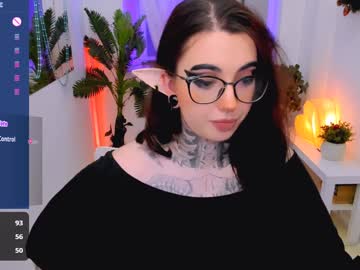 Dixipixi_ Chaturbate stream image from December 21, 2024