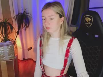 Lettablush Chaturbate stream image from December 21, 2024