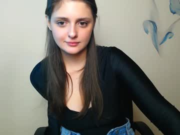 Lolamilli_ Chaturbate stream image from December 21, 2024