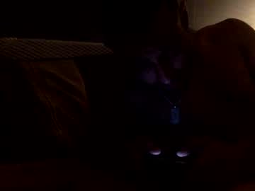 Rea2000 Chaturbate stream image from December 21, 2024