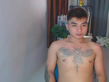 Yourhandsome_Hunk Chaturbate stream image from December 21, 2024