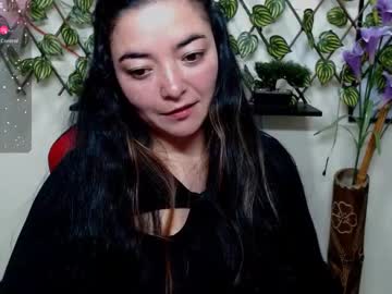 Cameliasaenz Chaturbate stream image from December 21, 2024