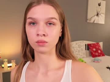 Cutiebeautycb Chaturbate stream image from December 21, 2024