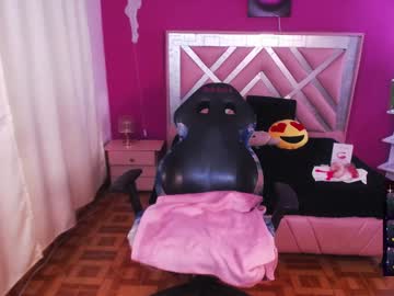 Naiiara__ Chaturbate stream image from December 21, 2024