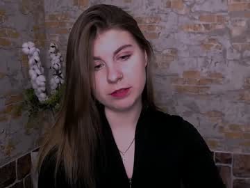 _Shy_Luna_ Chaturbate stream image from December 21, 2024