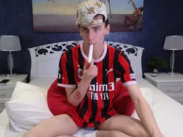 Cb_Cat Chaturbate stream image from December 21, 2024