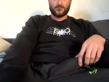 Jeannojeanne_75017 Chaturbate stream image from December 21, 2024