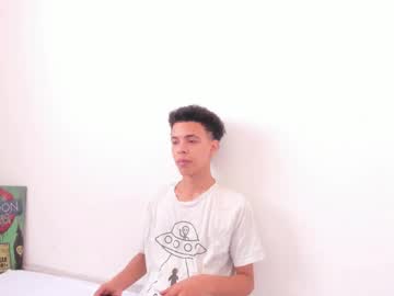 Skady_Coronado Chaturbate stream image from December 21, 2024